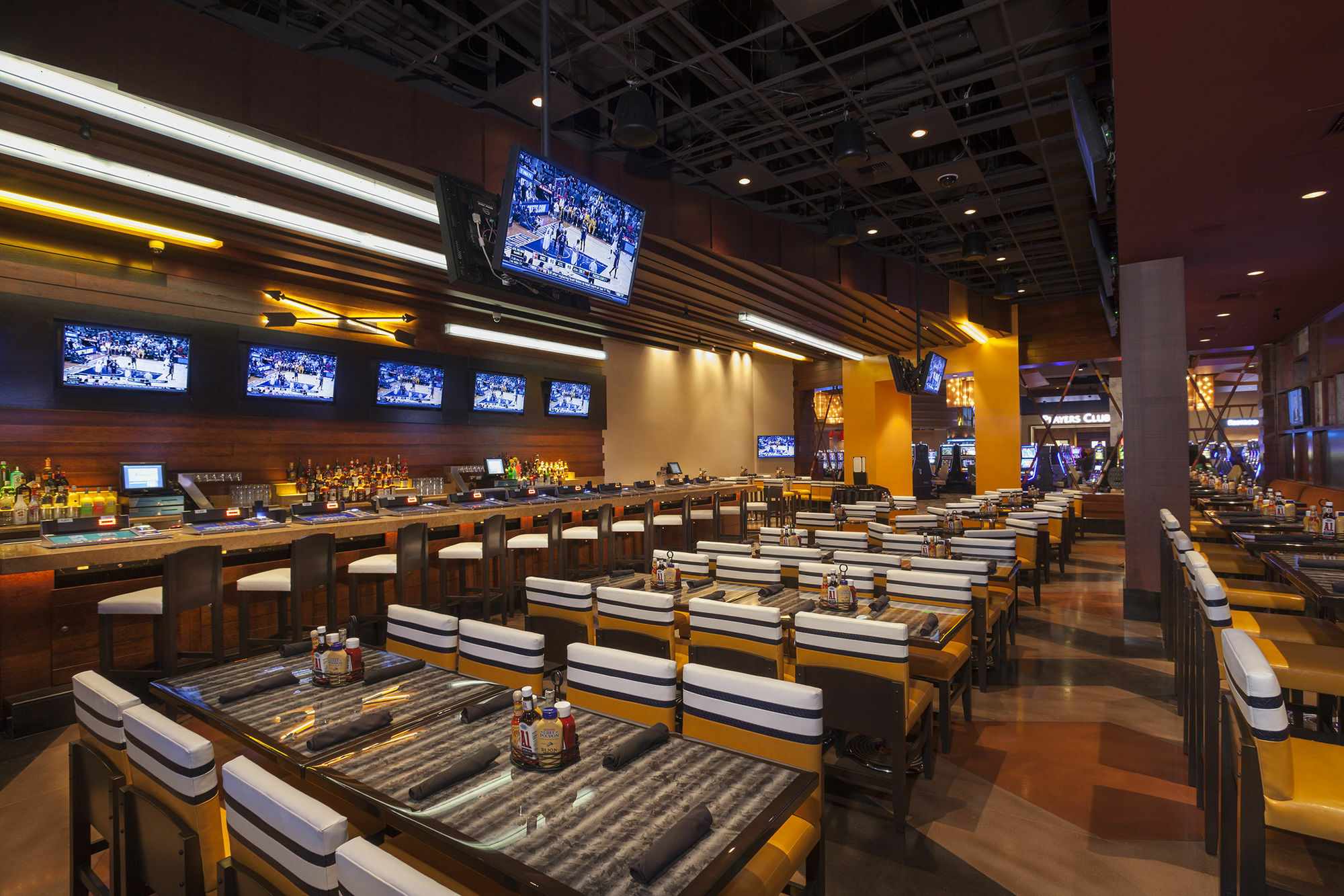 Twin Arrows Navajo Casino Resort 4*